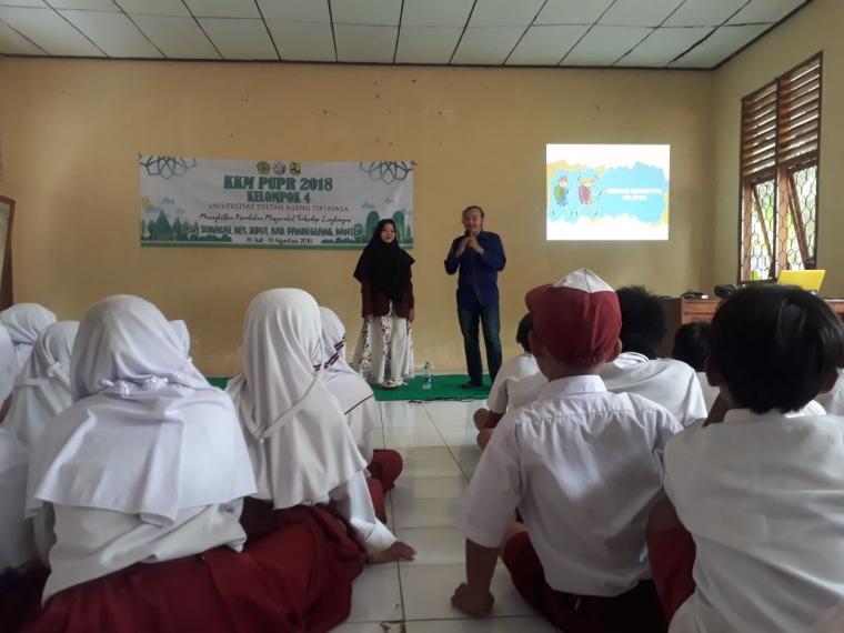 Bekerjasama Dengan Kelompok KKM, Imiki Untirta Gelar Media Literasi di Pandeglang