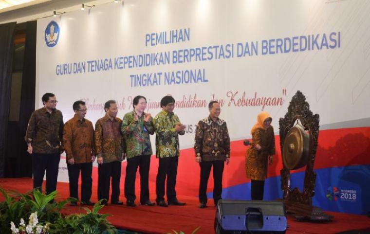 Keren, Dua Guru Banten Raih Juara II Lomba Guru Berprestasi dan Berdedikasi Nasional 2018
