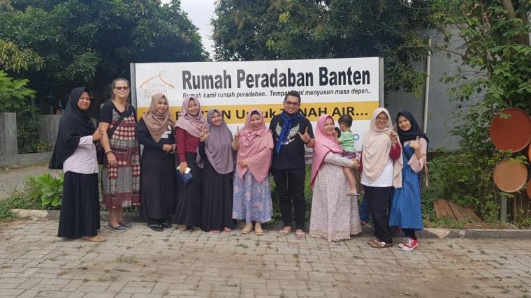 Rumah Peradaban Banten Kedatangan Pengajar Bahasa Inggris dari USA