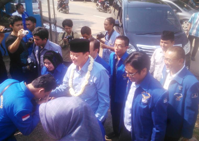 Serahkan Formulir Ke Partai Demokrat, Wahidin Halim : 'Saya Calon Gubernur Bukan Wakil'